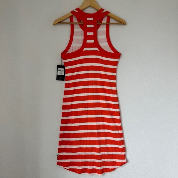 Mountain Hardwear Tank Dress Lookout Orange Coral Striped Dress Size Small NWT - Picture 2 of 10